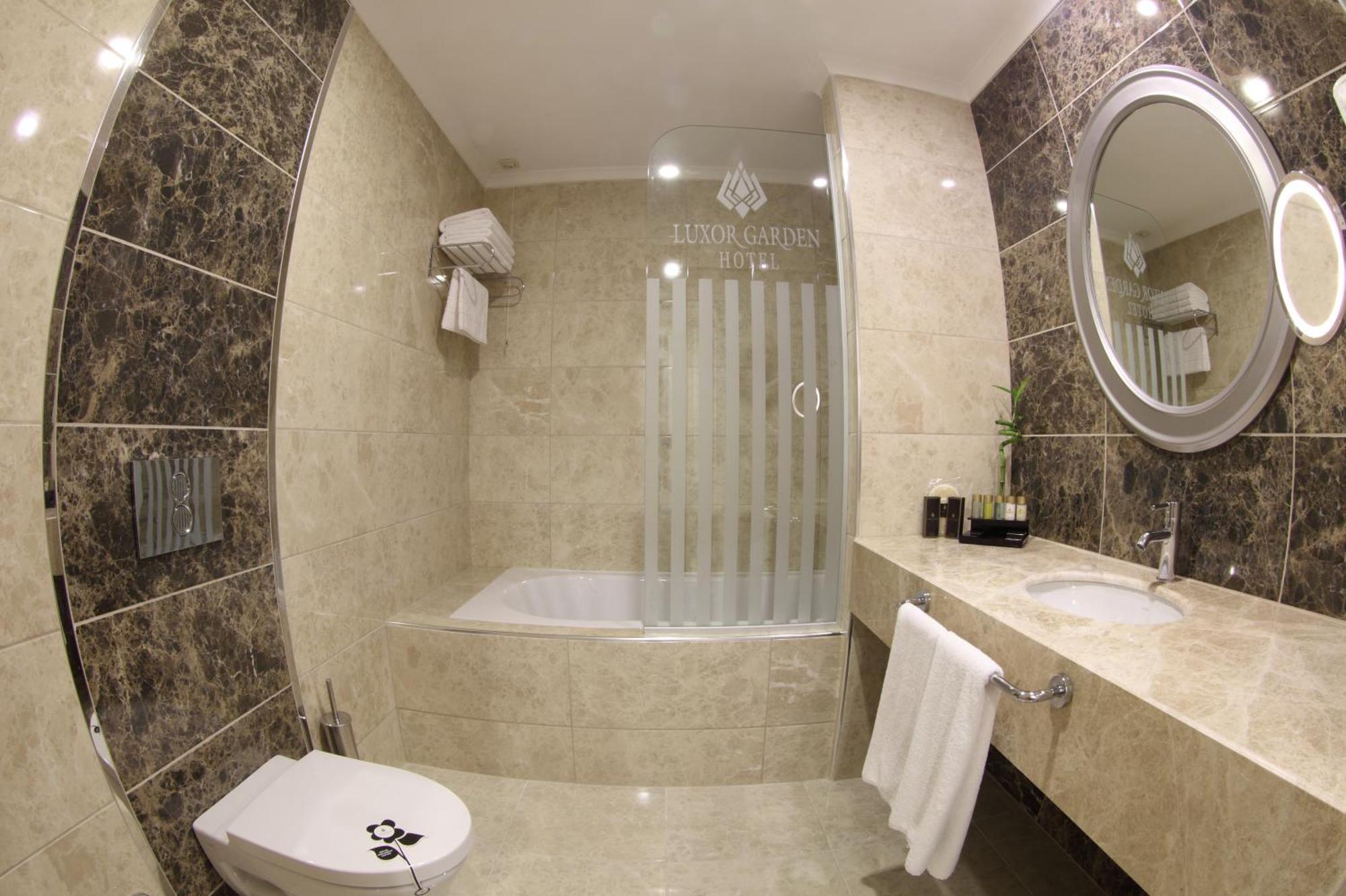 Luxor Garden Hotel Коджаели Стая снимка