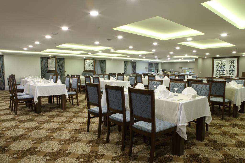 Luxor Garden Hotel Коджаели Екстериор снимка