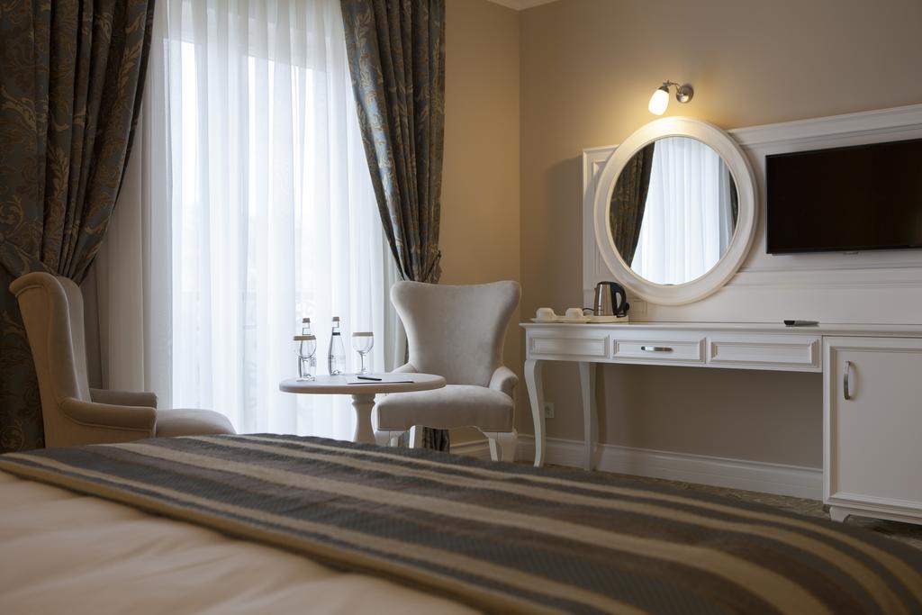 Luxor Garden Hotel Коджаели Стая снимка