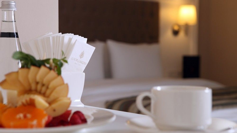 Luxor Garden Hotel Коджаели Екстериор снимка
