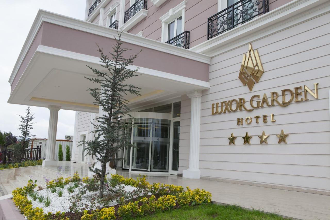 Luxor Garden Hotel Коджаели Екстериор снимка